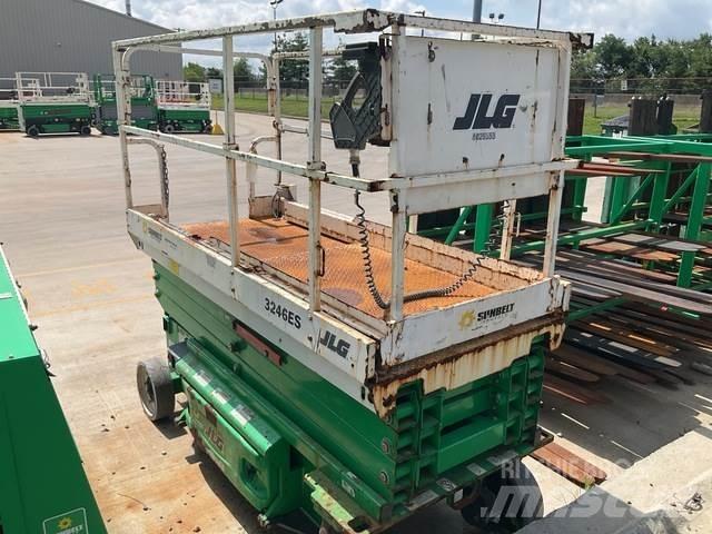 JLG 3246ES Platforme foarfeca