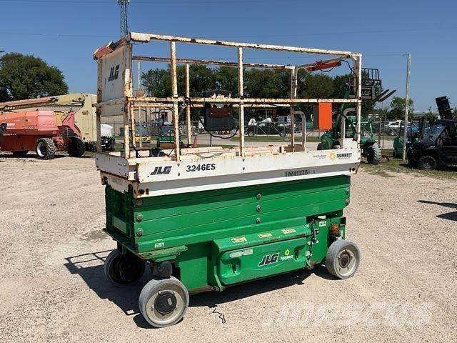 JLG 3246ES Platforme foarfeca
