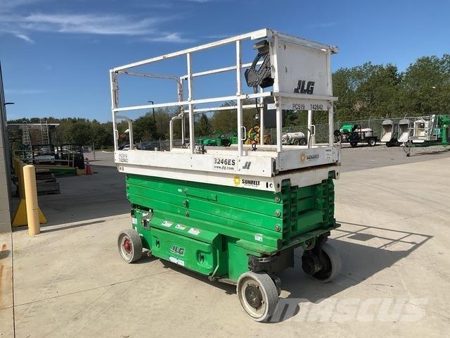 JLG 3246ES Platforme foarfeca