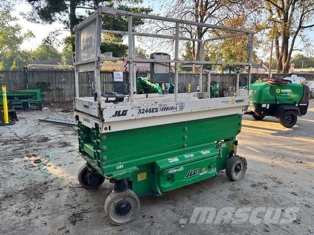 JLG 3246ES Platforme foarfeca