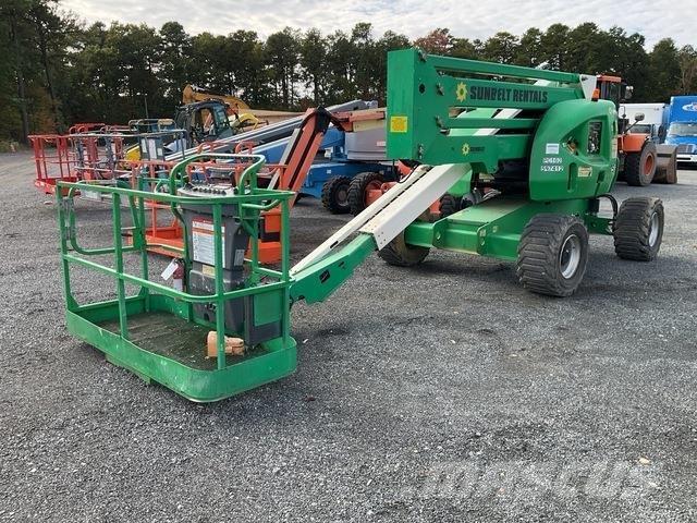 JLG 450A Nacele cu brat articulat