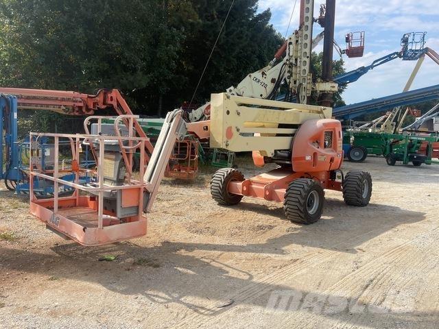 JLG 450AJ Nacele cu brat articulat