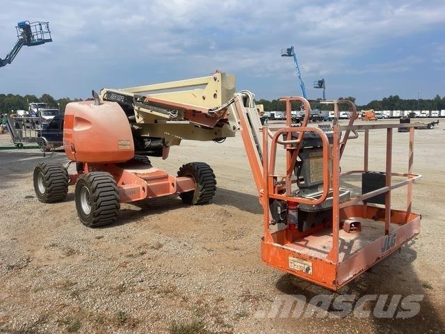 JLG 450AJ Nacele cu brat articulat