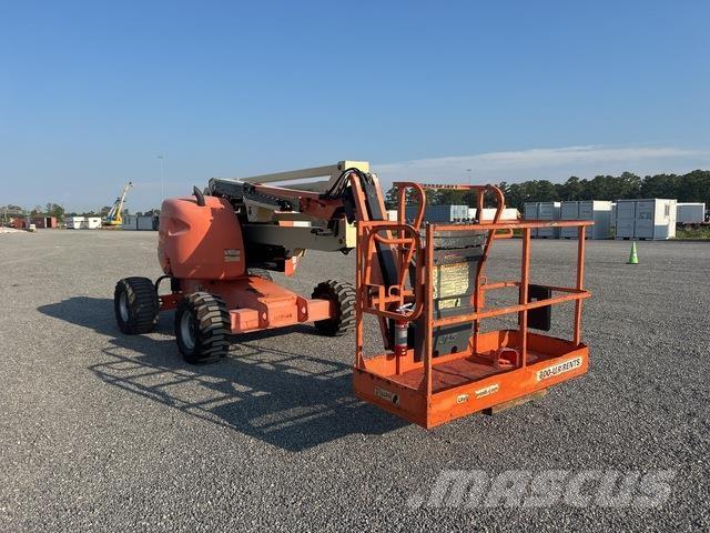 JLG 450AJ Nacele cu brat articulat