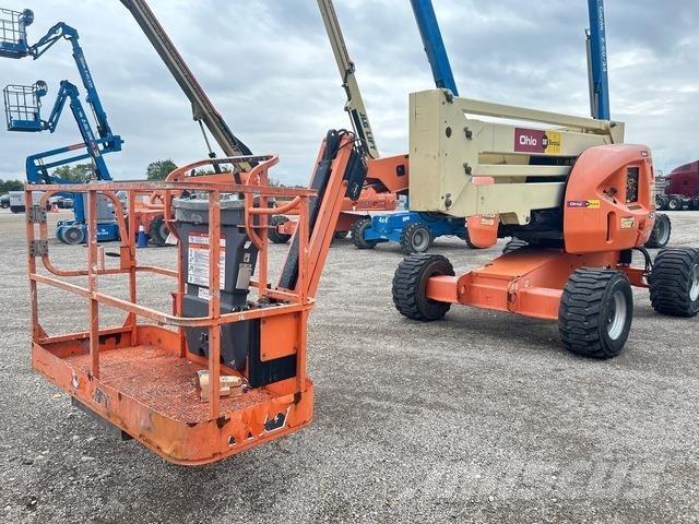 JLG 450AJ Nacele cu brat articulat