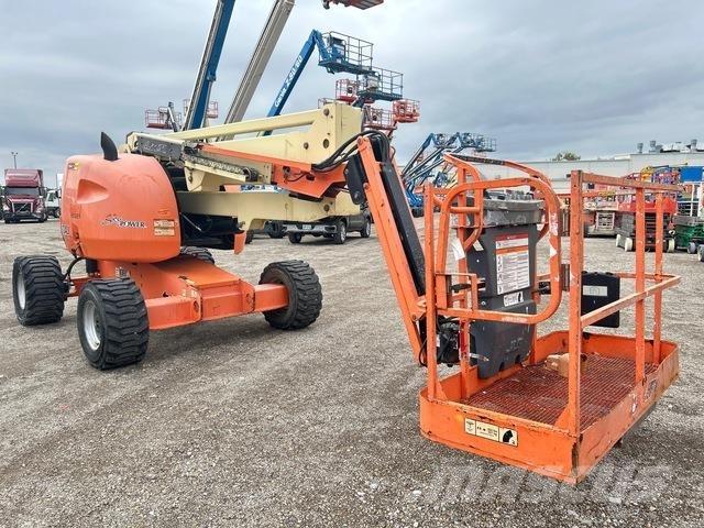JLG 450AJ Nacele cu brat articulat