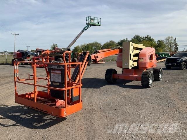 JLG 450AJ Nacele cu brat articulat