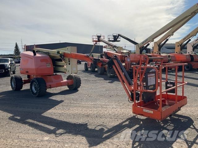 JLG 450AJ Nacele cu brat articulat