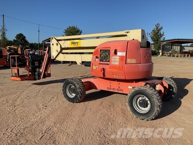 JLG 450AJ Nacele cu brat articulat