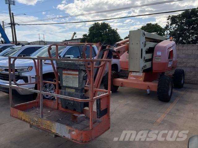 JLG 450AJ Nacele cu brat articulat