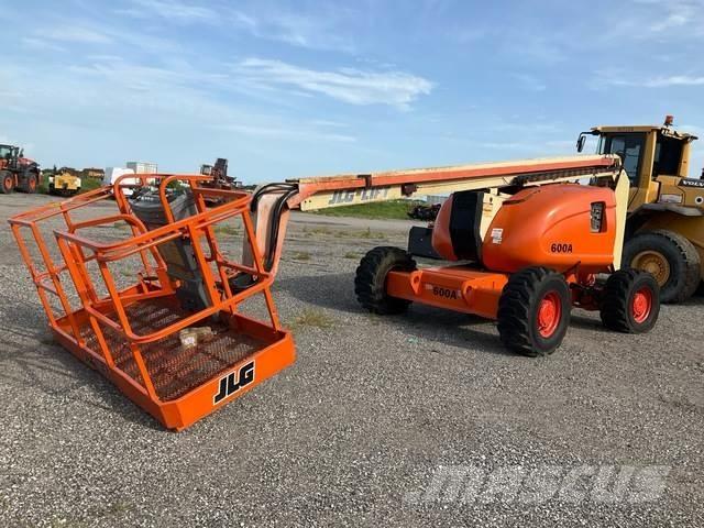 JLG 600A Nacele cu brat articulat