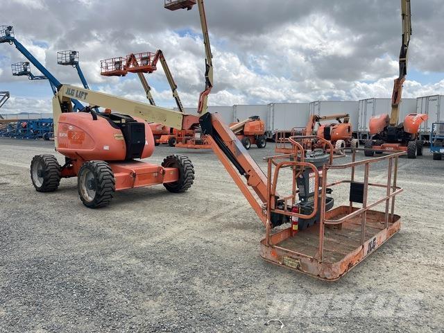 JLG 600AJ Nacele cu brat articulat