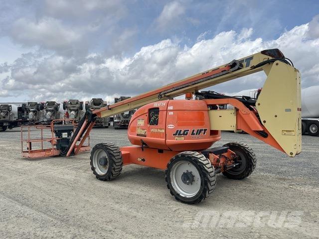 JLG 600AJ Nacele cu brat articulat