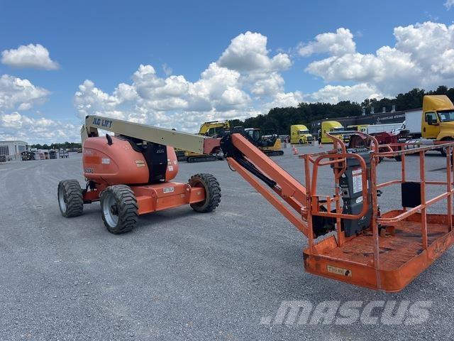 JLG 600AJ Nacele cu brat articulat