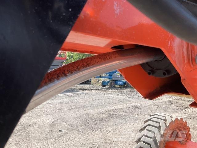 JLG 600AJ Nacele cu brat articulat