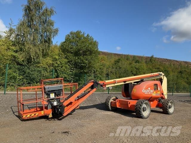 JLG 600AJ Nacele cu brat articulat