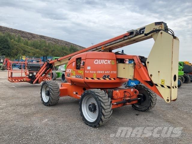 JLG 600AJ Nacele cu brat articulat