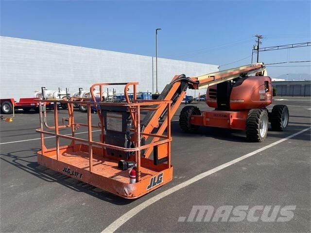 JLG 600AJ Nacele cu brat articulat