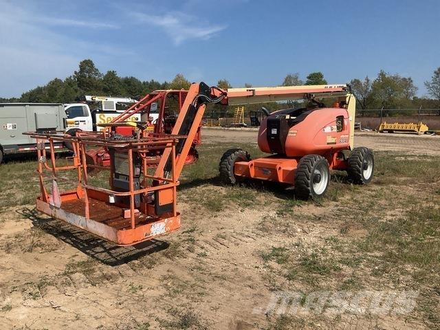 JLG 600AJ Nacele cu brat articulat