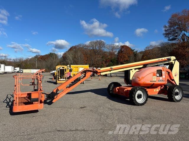 JLG 600AJ Nacele cu brat articulat