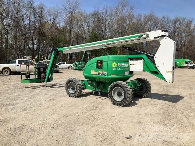 JLG 600AJN Nacele cu brat articulat