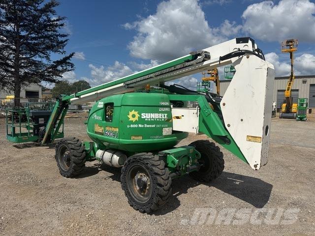 JLG 600AJN Nacele cu brat articulat