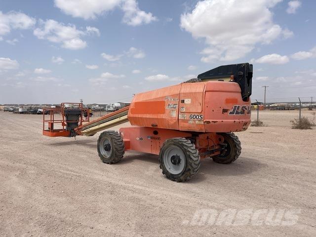 JLG 600S Nacele cu brat telescopic