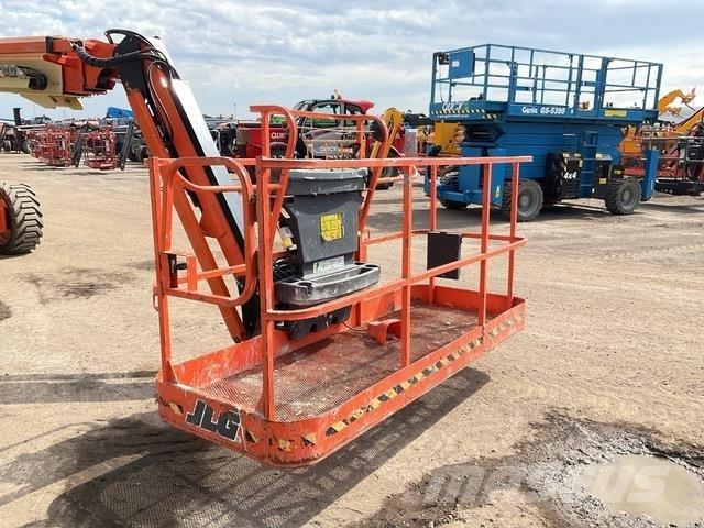 JLG 660SJ Nacele cu brat telescopic