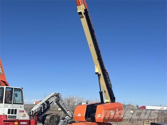 JLG 660SJ Nacele cu brat telescopic