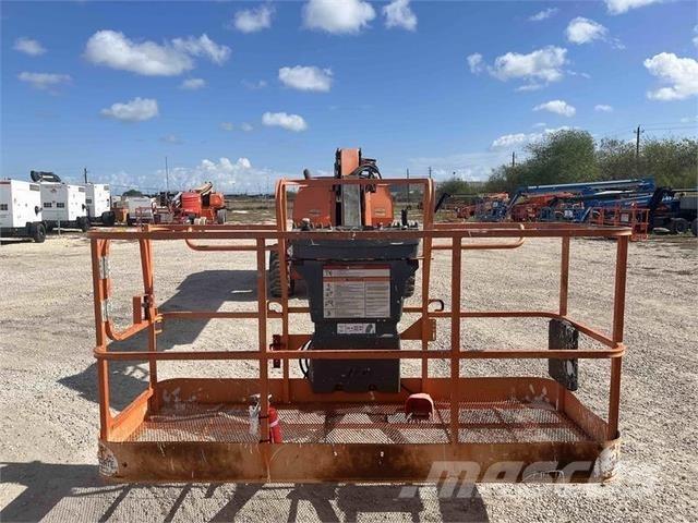 JLG 660SJ Nacele cu brat telescopic