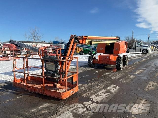 JLG 660SJ Nacele cu brat articulat