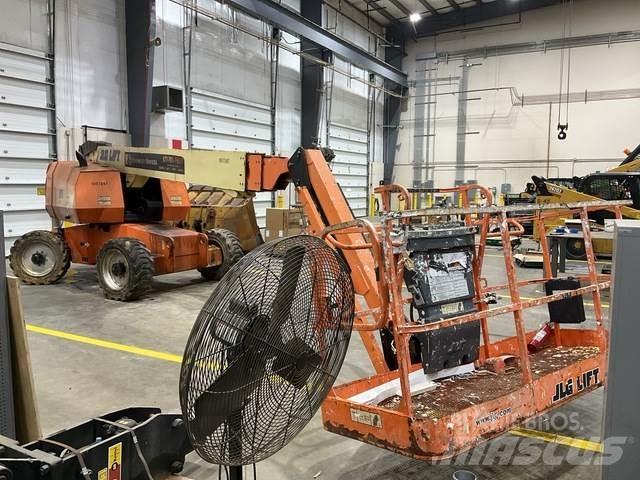 JLG 660SL Nacele cu brat articulat