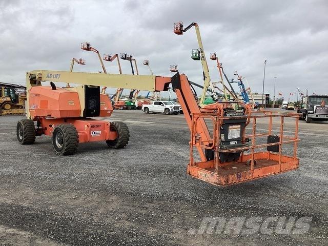 JLG 800 AJ Nacele cu brat articulat
