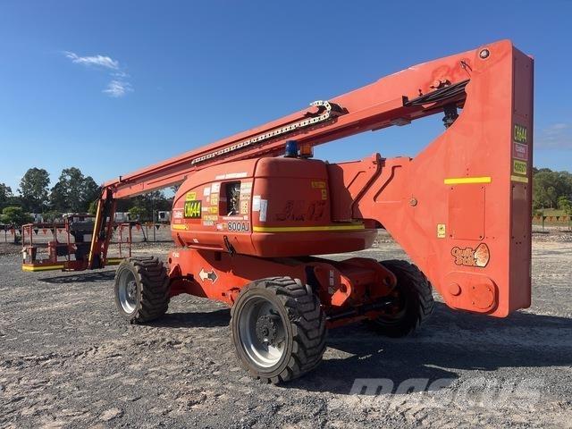 JLG 800 AJ Nacele cu brat articulat