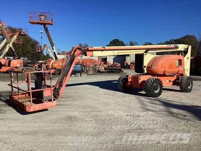 JLG 800 AJ Nacele cu brat articulat