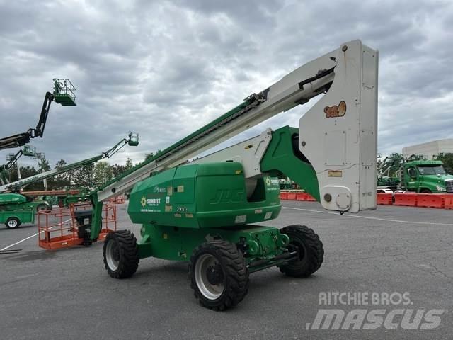 JLG 800A Nacele cu brat articulat
