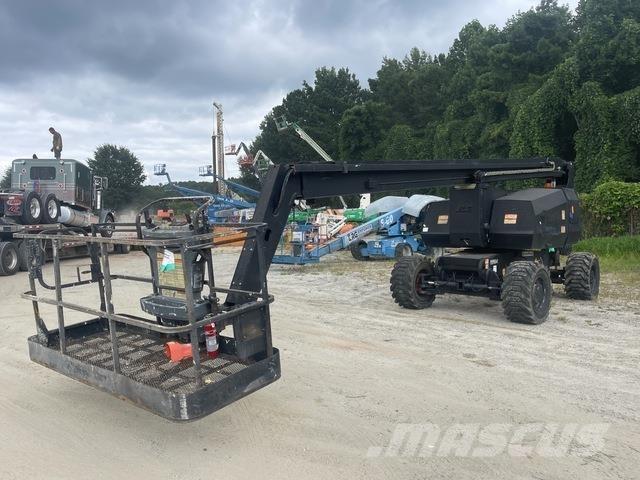 JLG 800A Nacele cu brat articulat