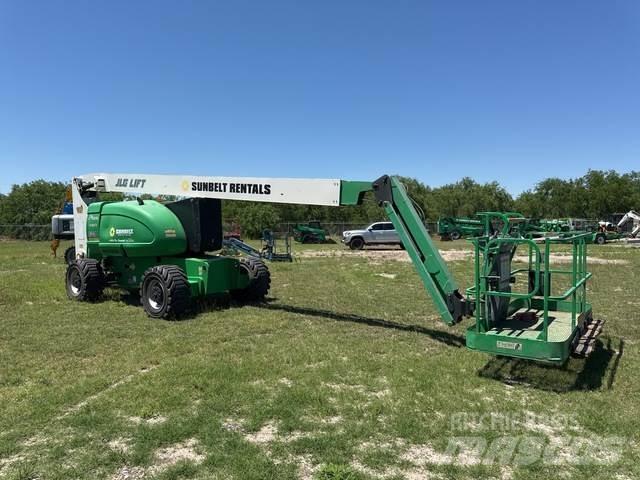 JLG 800AJ Nacele cu brat articulat