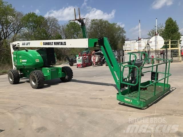 JLG 800AJ Nacele cu brat articulat