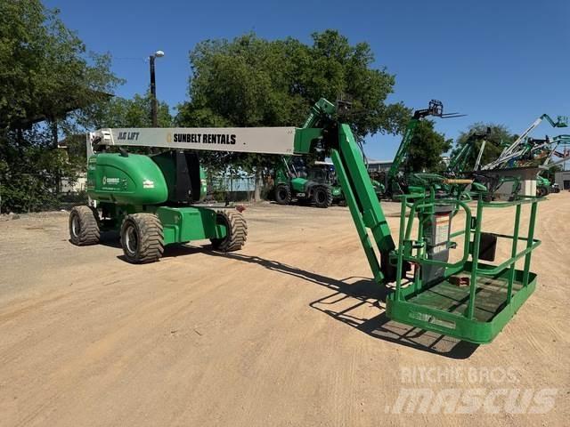 JLG 800AJ Nacele cu brat articulat