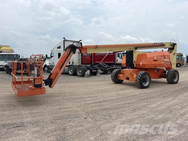 JLG 800AJ Nacele cu brat articulat