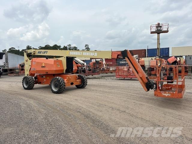 JLG 800AJ Nacele cu brat articulat