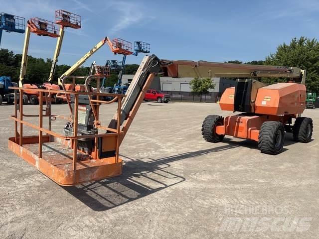 JLG 800AJ Nacele cu brat articulat