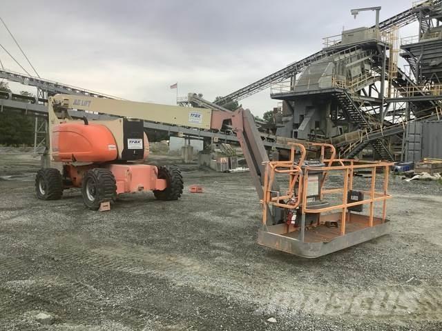 JLG 800AJ Nacele cu brat articulat