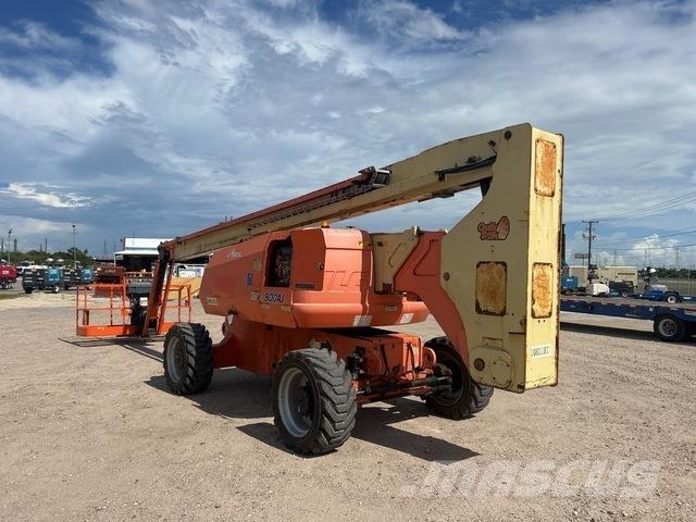 JLG 800AJ Nacele cu brat articulat