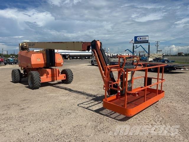 JLG 800AJ Nacele cu brat articulat