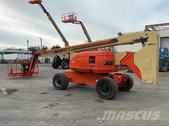 JLG 800AJ Nacele cu brat articulat