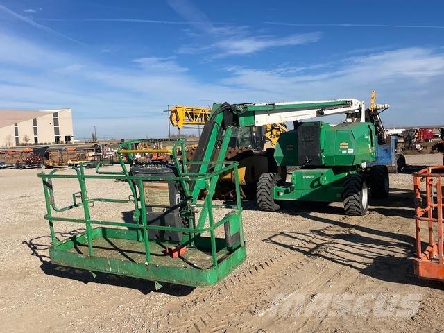 JLG 800AJ Nacele cu brat articulat