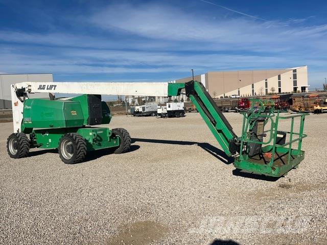 JLG 800AJ Nacele cu brat articulat