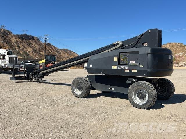 JLG 800S Nacele cu brat telescopic